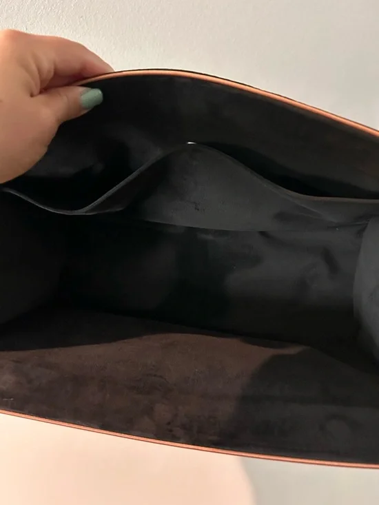 Dyson Black Travel Pouch - Picture 4 of 5